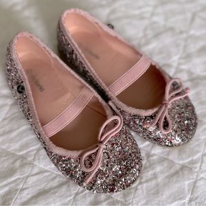 Size 26 Girls Pink sequin ballet flats with elastic and bow /dress shoes